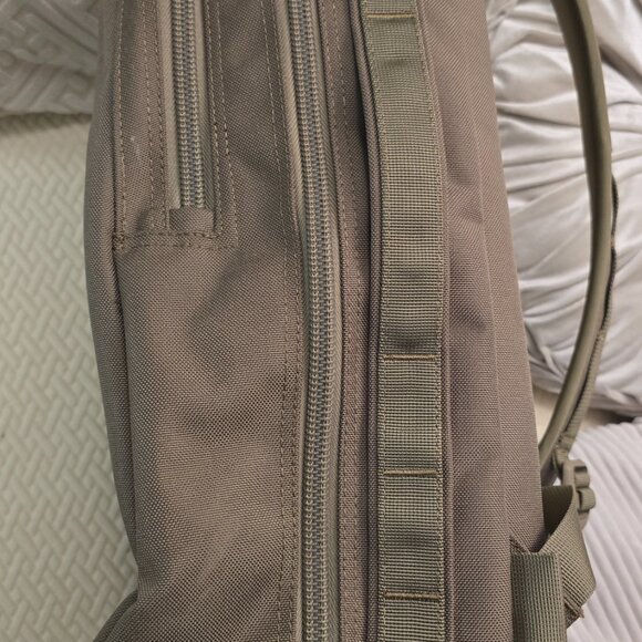 NEW YETI Tocayo Tan 26 liter backpack - Picture 6 of 12